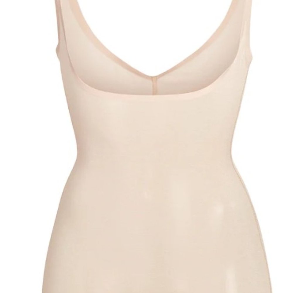 SKIMS SHEER SCULPT OPEN BUST BODYSUIT SIZE M NWT